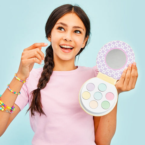 IScream Starry-Eyed Smile Eyeshadow Palette